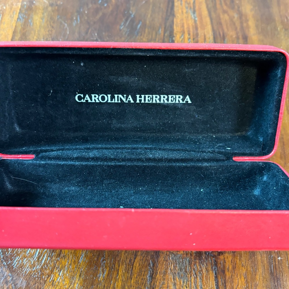 Carolina Herrera Red Hard Clamshell Eyeglass Case Black Velvet Lining Logo